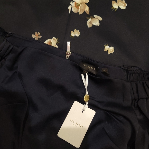 🍒NWT🍒 TED BAKER FLORAL OFF SHOULDER MIDI DRESS - Picture 6 of 7